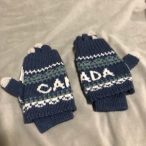 FREE WITH PURCHASE! *CANADA* WINTER KNITTED GLOVES